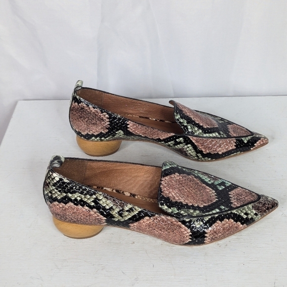 Jeffrey Campbell Viona Snakeskin Wood Heel Pointed Loafers - Picture 3 of 8
